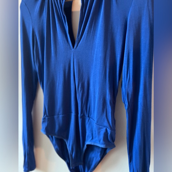 Talula Aritzia Keyhole Back Bodysuit L GUC - Picture 6 of 12